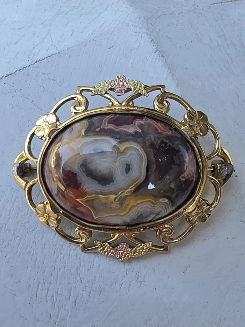 Vintage Signed White Co Gold Filled Crazy Lace Agate Oval Floral Brooch